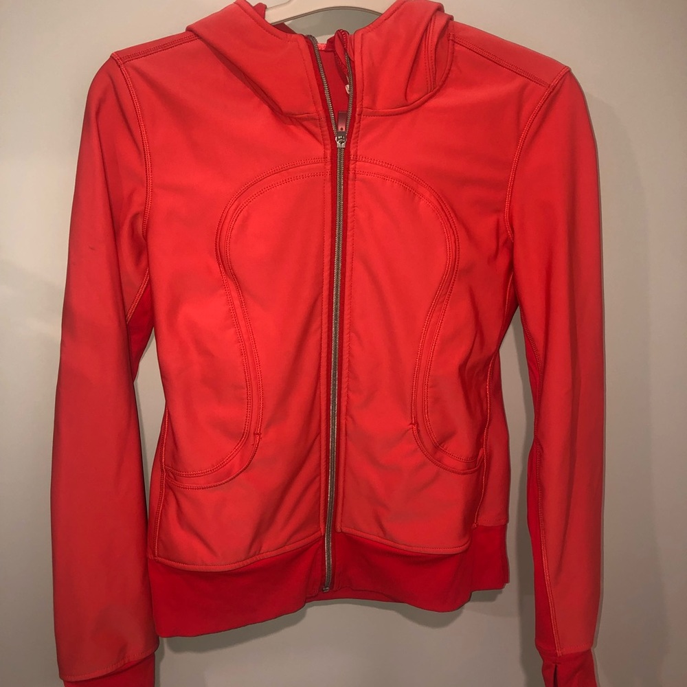 Lululemon waterproof sweatshirt